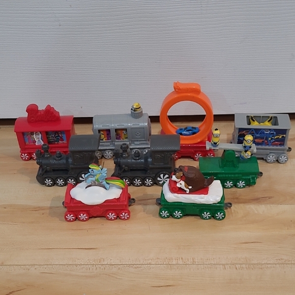 McDonald's Other - 2017 McDonalds Train Pieces